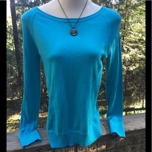 Lands End long sleeve crewneck  cerulean  cozy knit sweater
